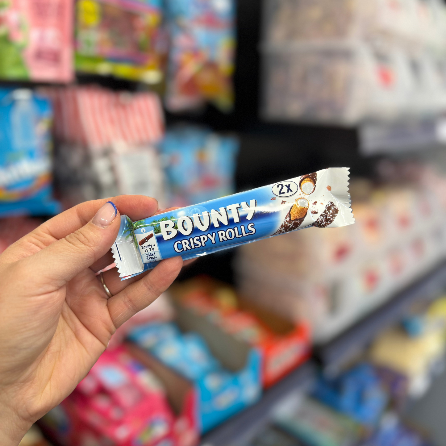 Bounty Wafer Crispy Rolls