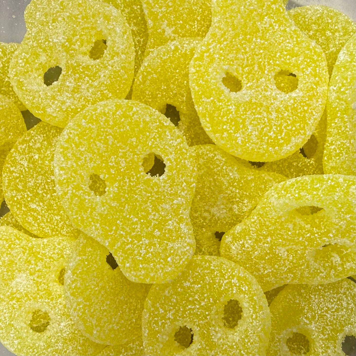 Fizzy Pineapple Skulls