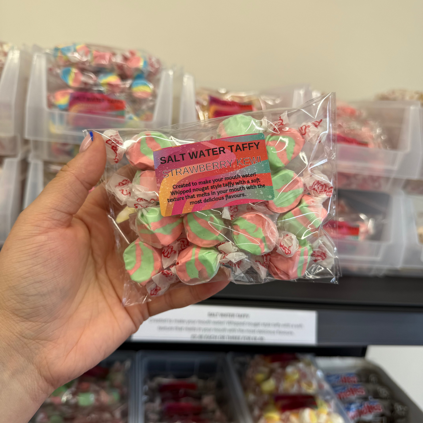 Salt Water Taffy Chews - Kewi Strawberry 100g Pouch